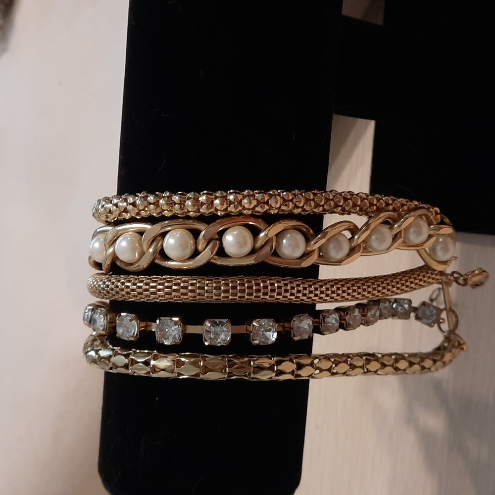 Bracelet - Picture 2 of 5